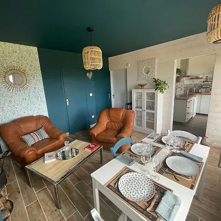Gîte chaleureux à la campagne Gissac Extérieur photo